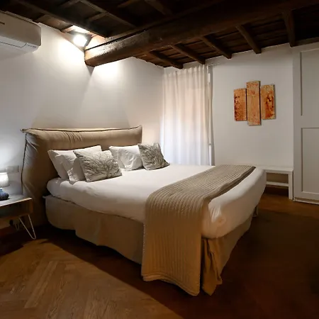 Vicolo 22 - Residenze Romanae Maison d'hôtes 4*