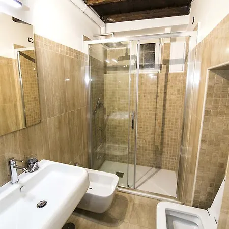 Vicolo 22 - Residenze Romanae 4*